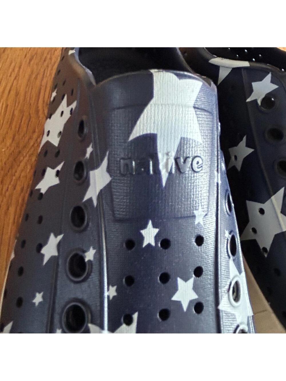 NATIVE Shoes Slip On Unisex Navy and White Star Sneakers | Mens 6 / Women’s 8 - Picture 6 of 8
